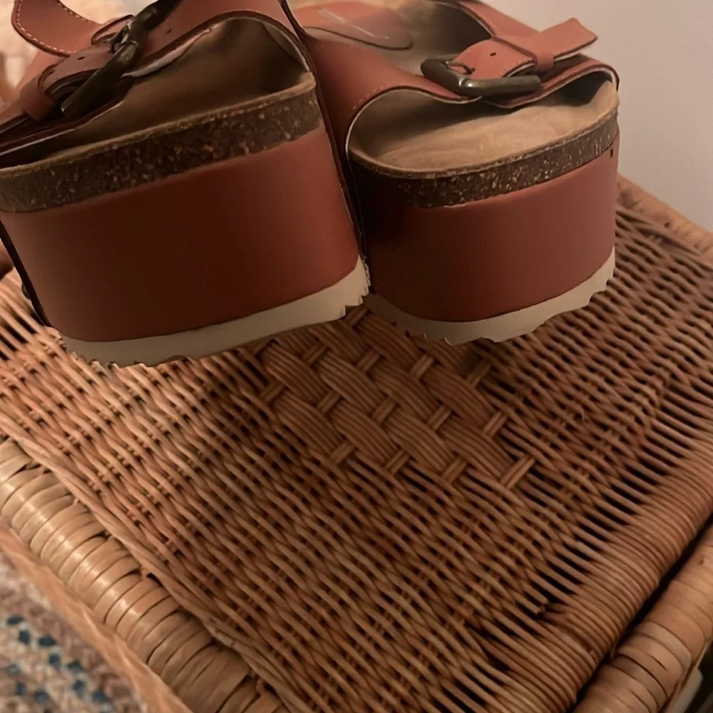 Free People x Intentionally Cooper-2 Platform Sandal size 9.5-10 NEW